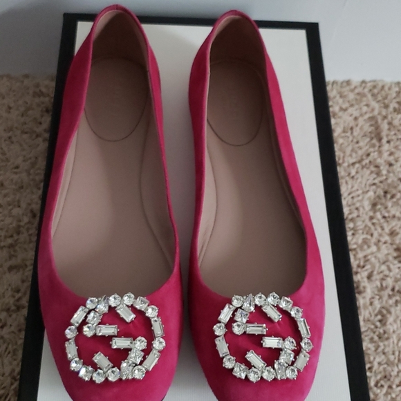 Gucci Shoes - Brand new Gucci sparkle pink suede flats